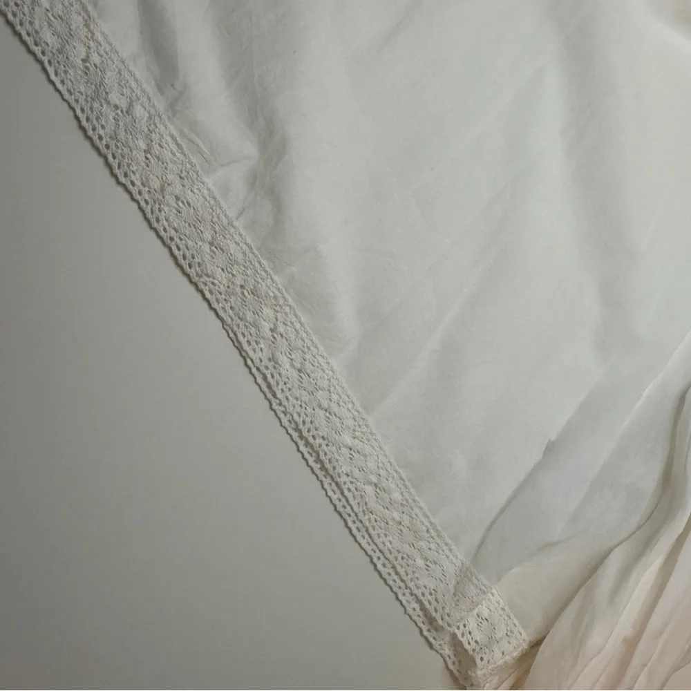 Farm Rio | Eyelet Lace Blouse Puff Sleeve Romantic Top | White | Size M